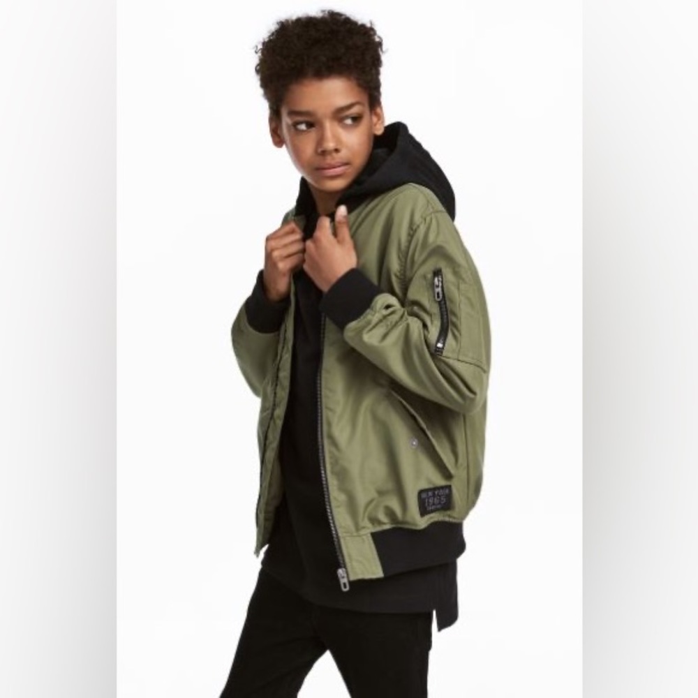 H&M // Sz 10-12Y // BNWT